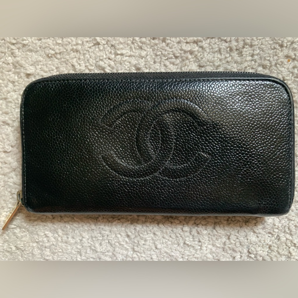 100 Authentic Chanel Caviar Zippy Long Wallet